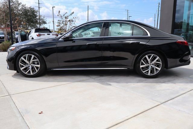 Used 2025 Mercedes-Benz E 350 4MATIC Sedan image 7