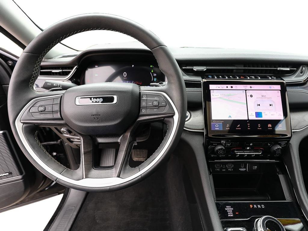 Used 2023 Jeep Grand Cherokee 4WD 4xe image 12