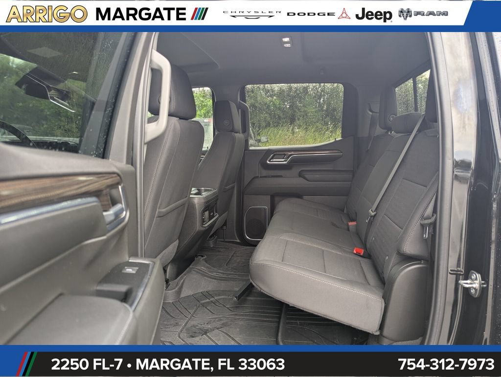 Used 2024 Chevrolet Silverado 1500 LT w/ Safety Package AWD/4WD image 26