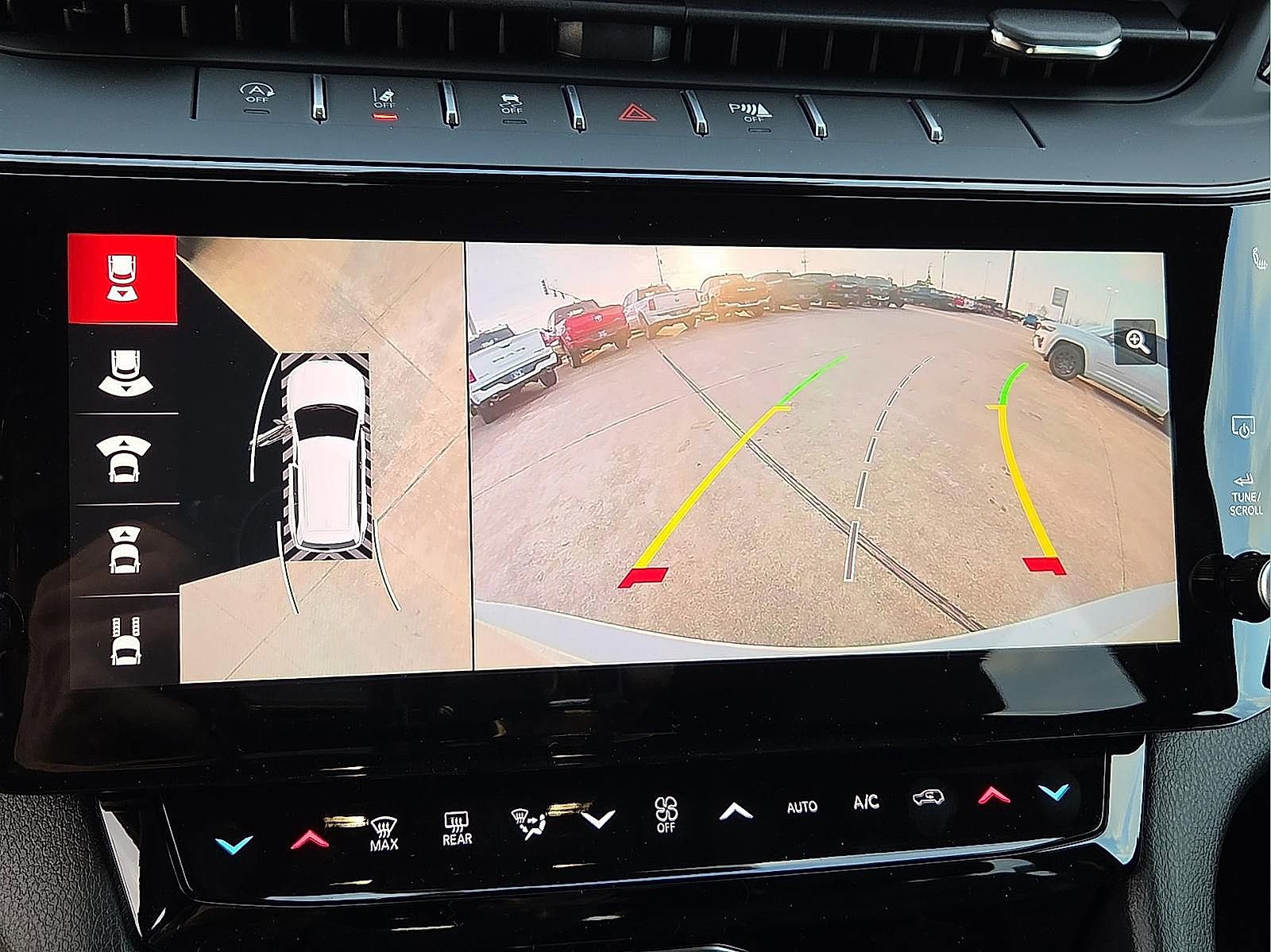 New 2026 Jeep Grand Cherokee Limited w/ Luxury Tech Group II image 16