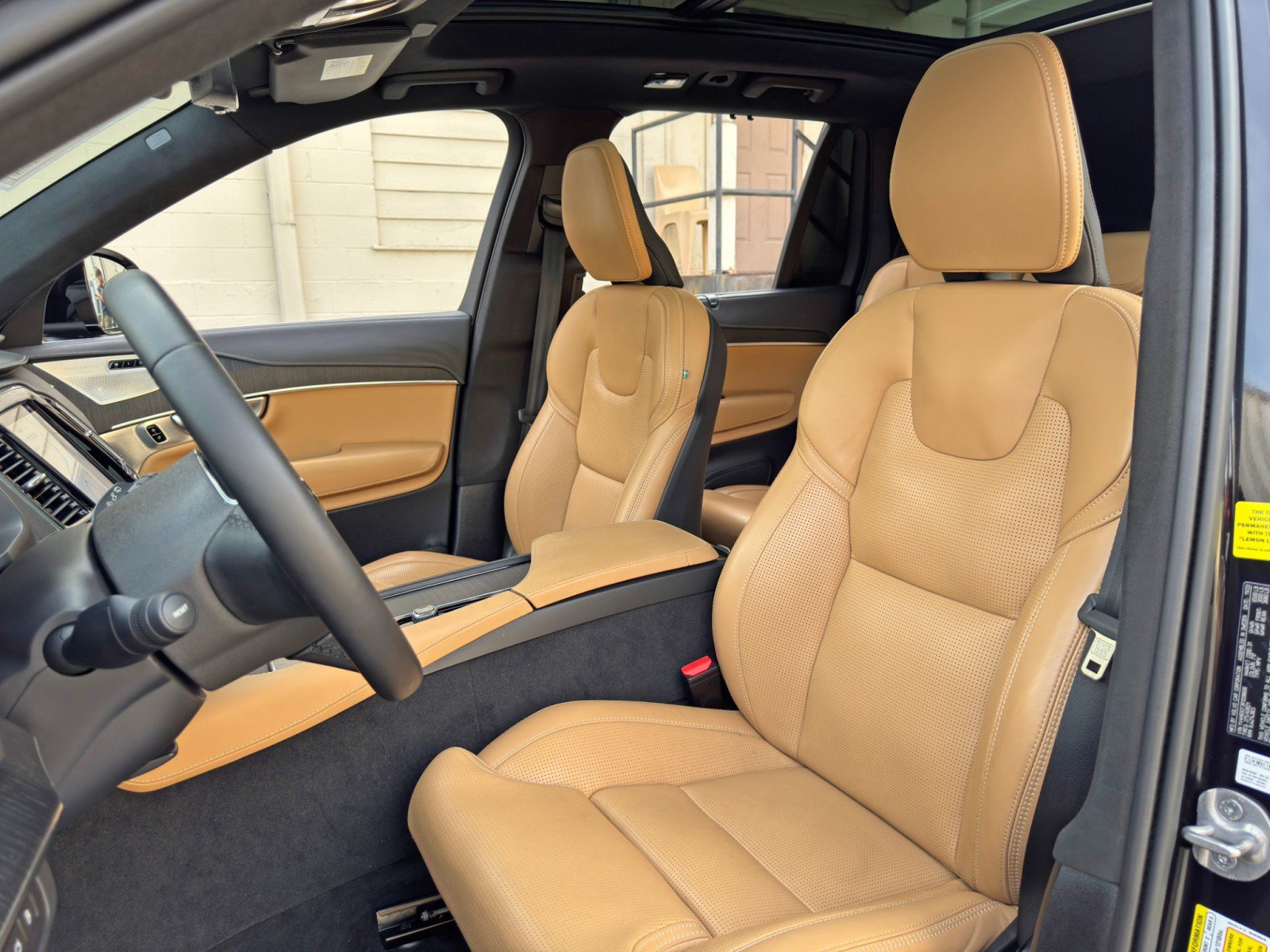 Used 2024 Volvo XC90 T8 Ultimate w/ Lounge Package AWD/4WD image 42