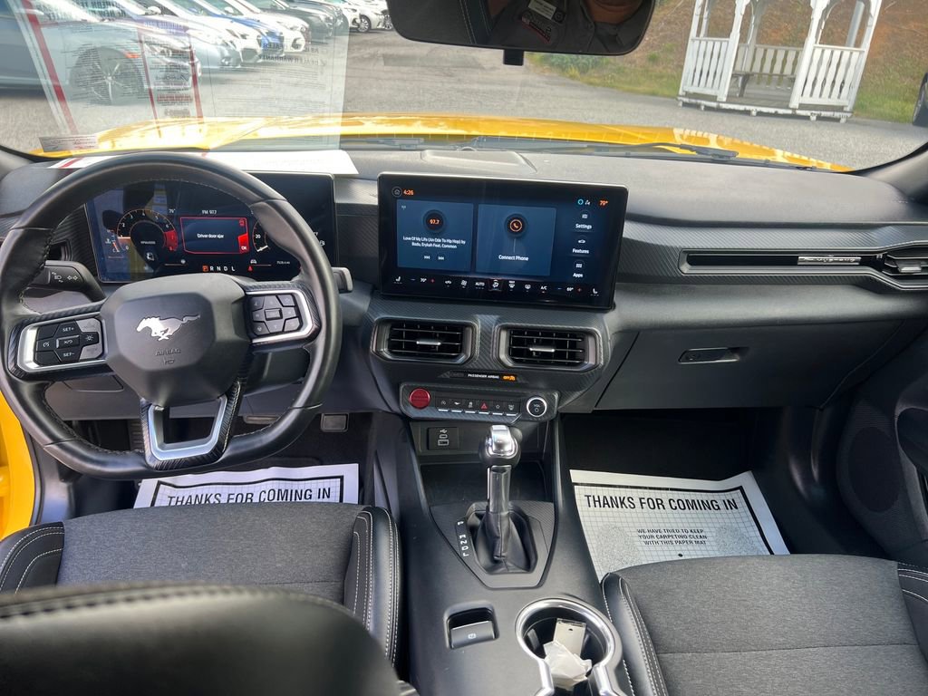 Used 2024 Ford Mustang Convertible image 13