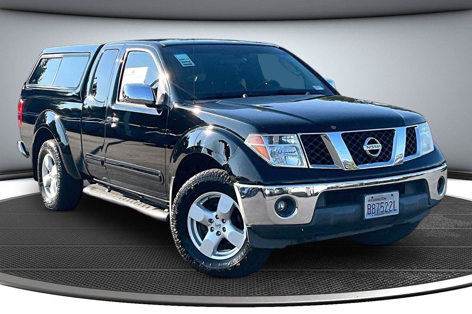 Used 2005 Nissan Frontier LE AWD/4WD image 1