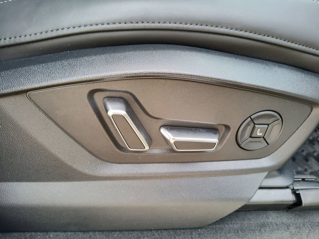 Certified 2025 Audi Q7 3.0T Prestige w/ Prestige Package image 35