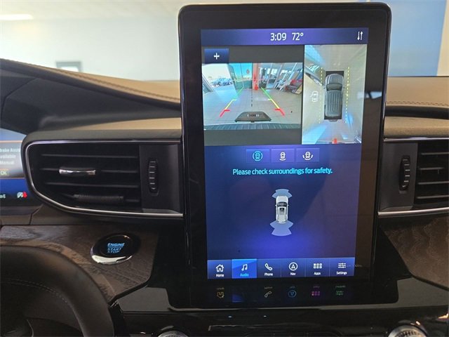 Used 2022 Ford Explorer Platinum w/ Equipment Group 601A image 17