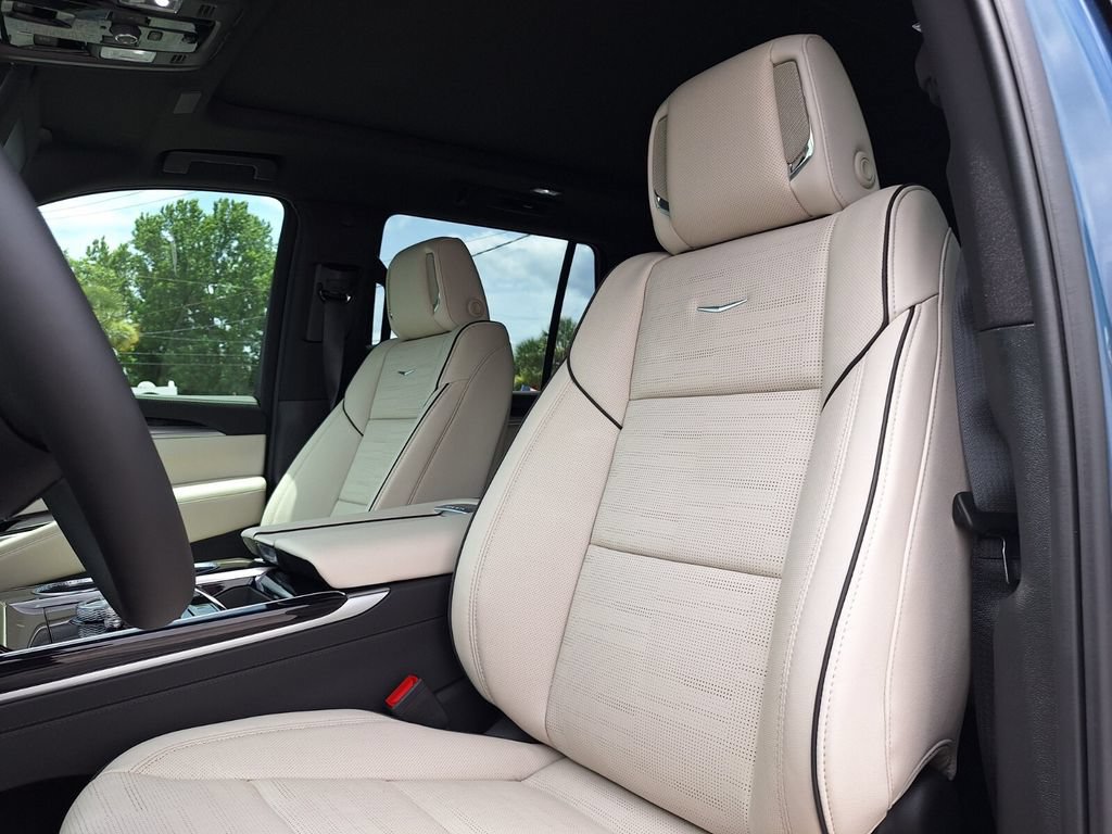 New 2026 Cadillac Escalade Sport AWD/4WD image 25