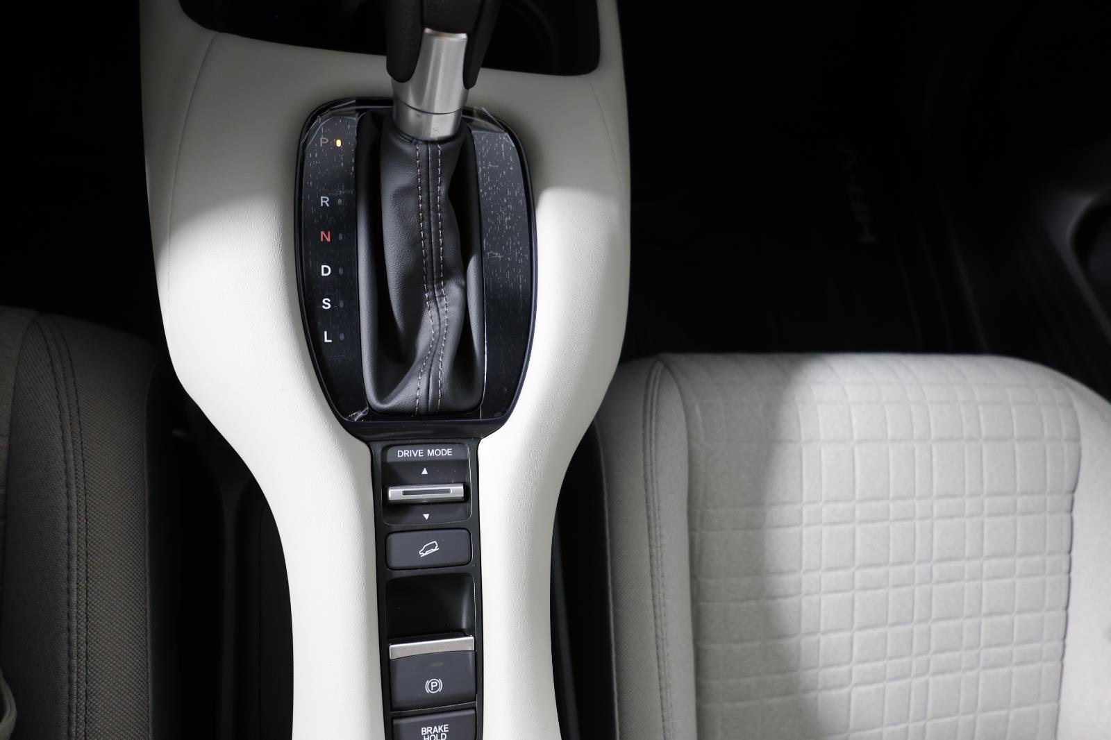 New 2027 Honda HR-V LX image 16