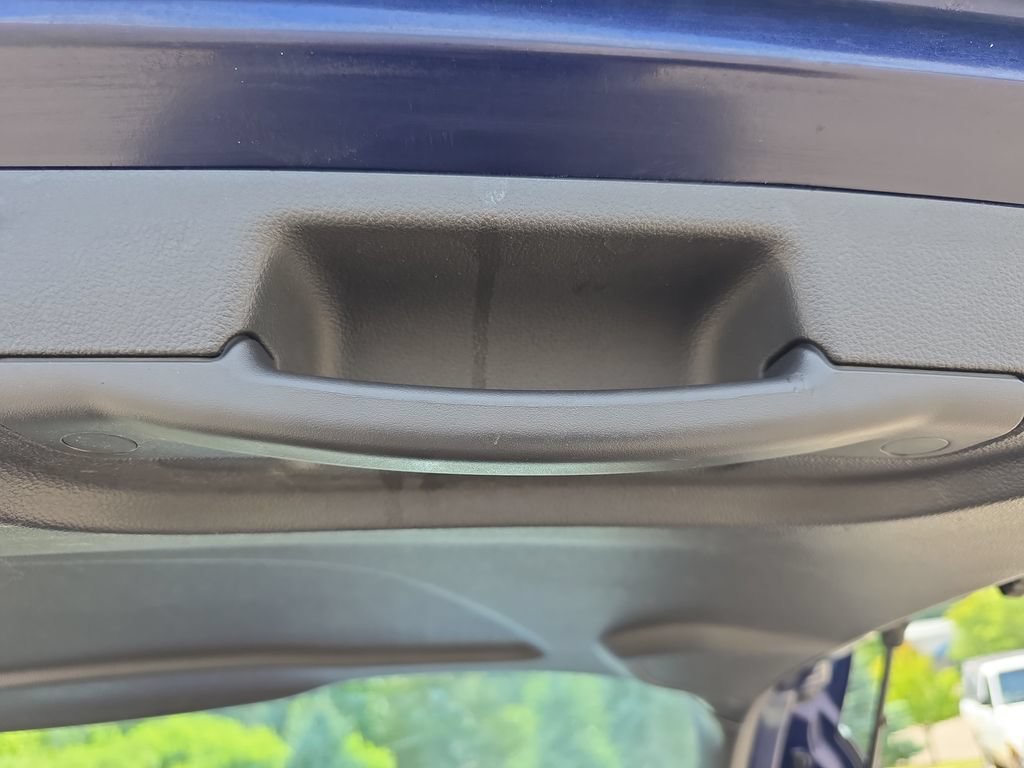 Used 2016 Ford C-MAX SE w/ Equipment Group 202A FWD image 13