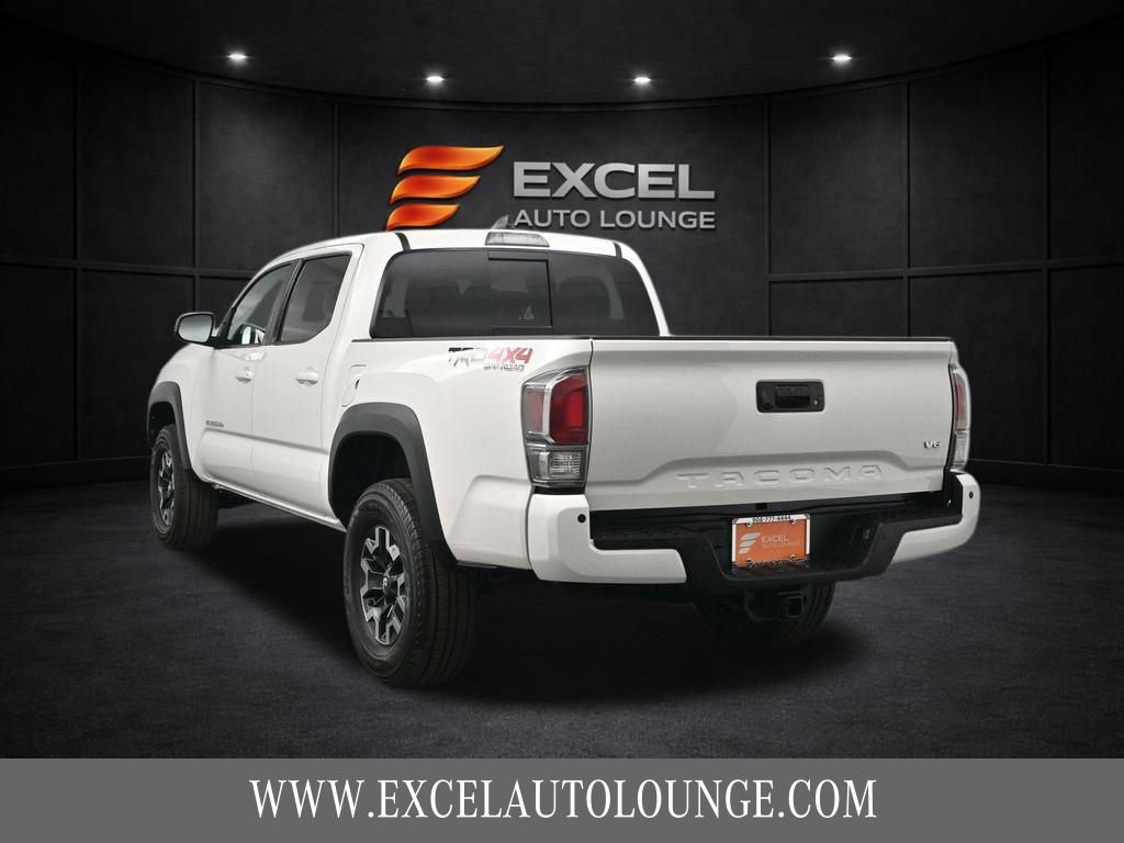 Used 2023 Toyota Tacoma TRD Off-Road w/ Technology Package image 4