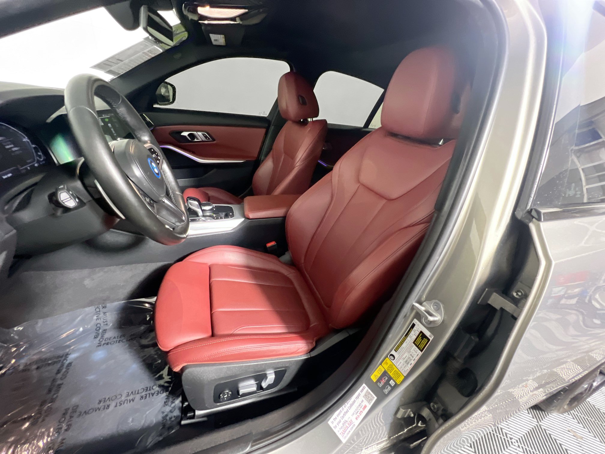 Used 2022 BMW 330e w/ M Sport Package RWD image 15