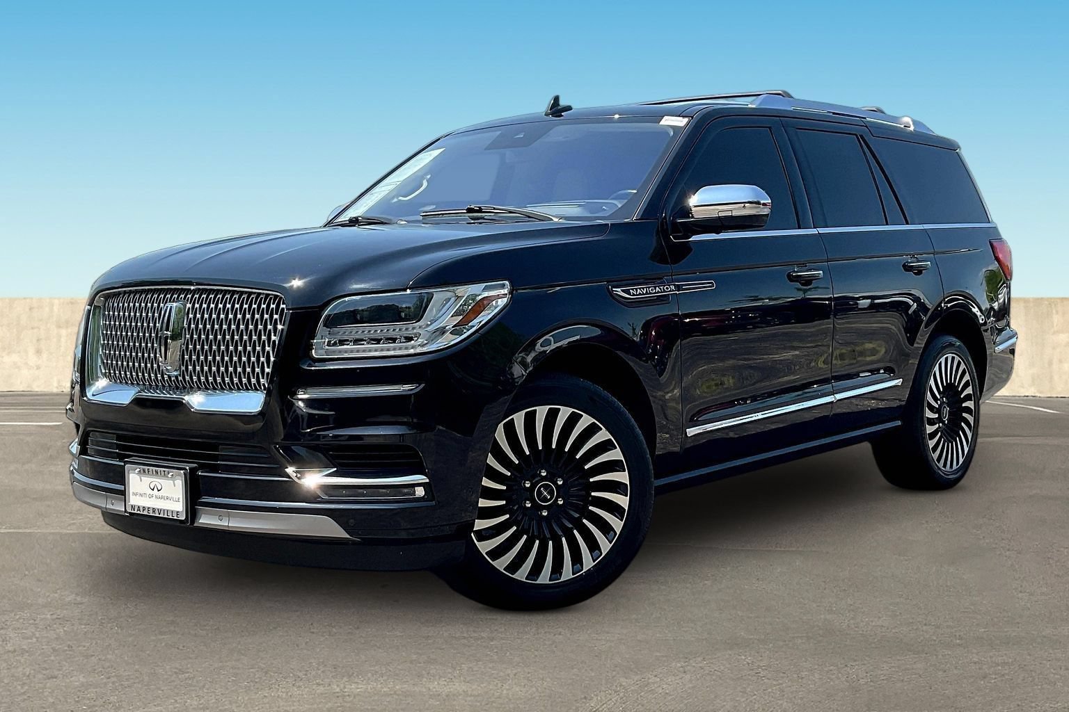 Used 2020 Lincoln Navigator Black Label w/ Cargo Convenience Package AWD/4WD image 3