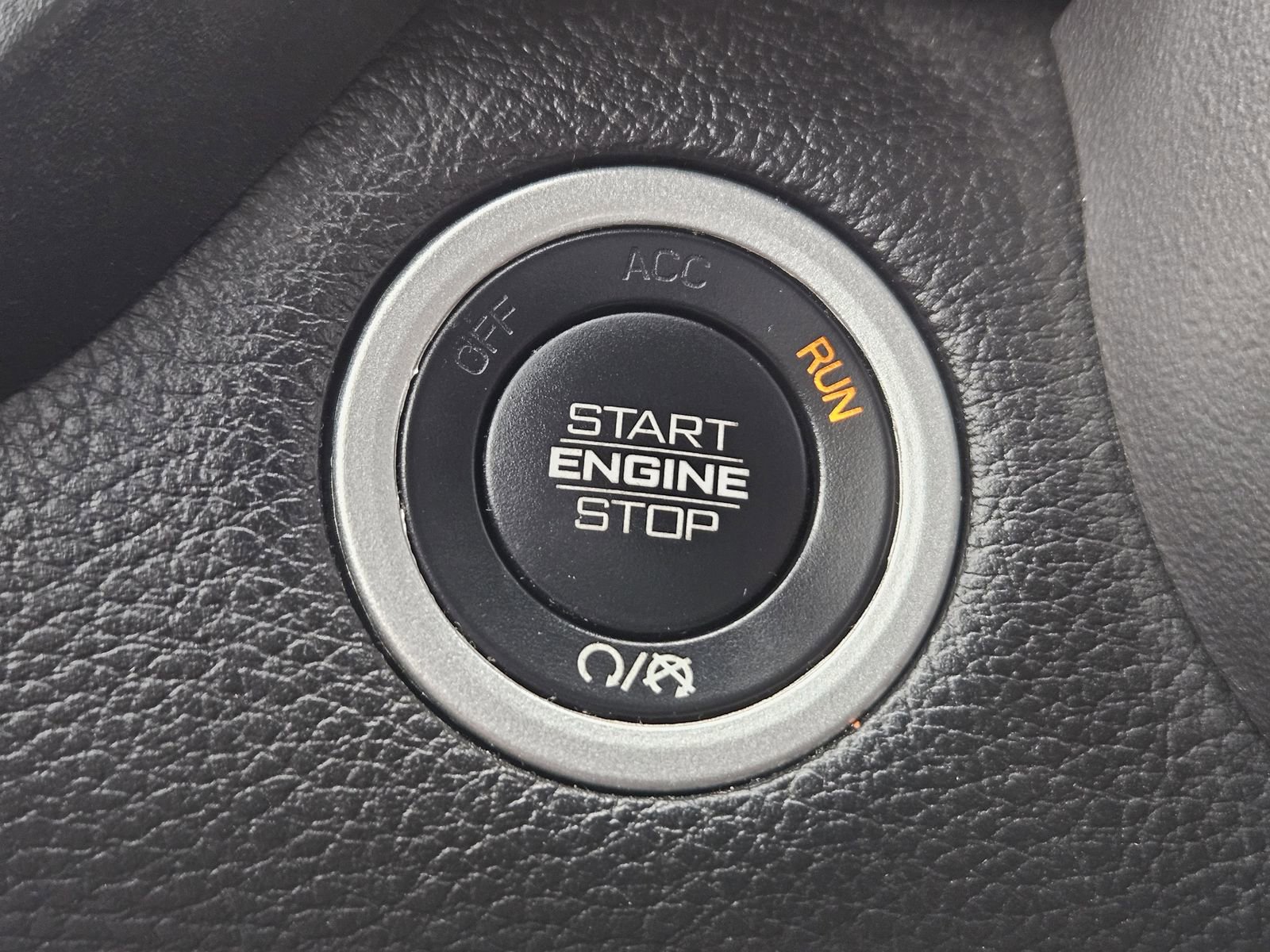 Used 2024 RAM 1500 Laramie RWD image 25