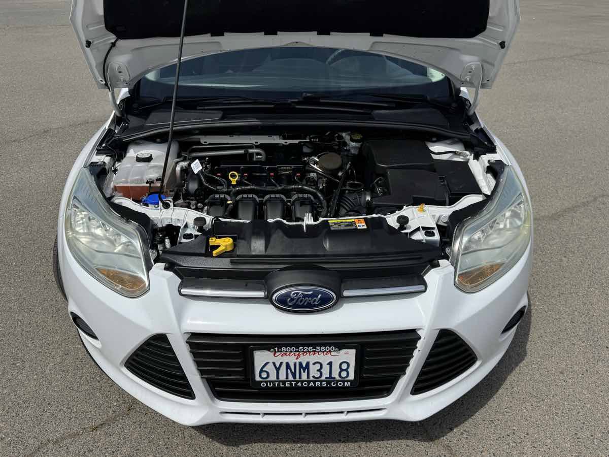 Used 2013 Ford Focus SE FWD image 37