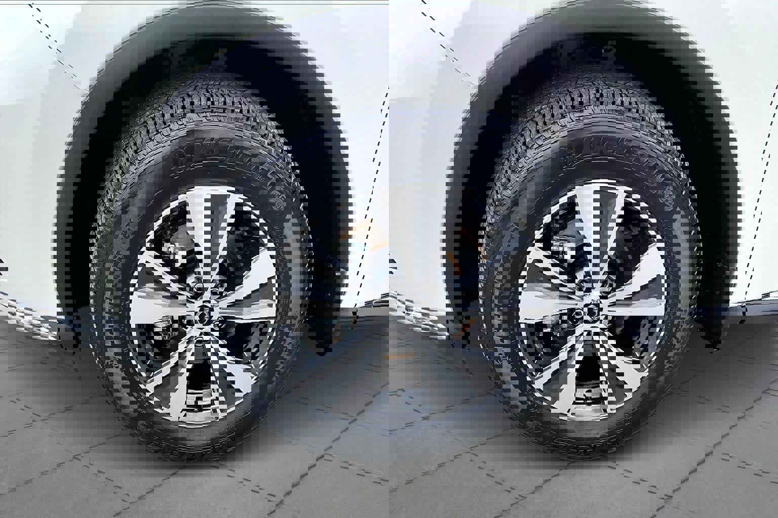 Used 2023 Nissan Murano SV image 11