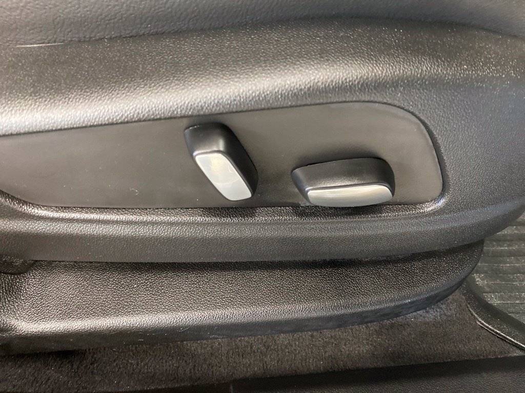 Certified 2024 Cadillac XT6 Luxury w/ LPO, Floor Liner Package AWD/4WD image 26