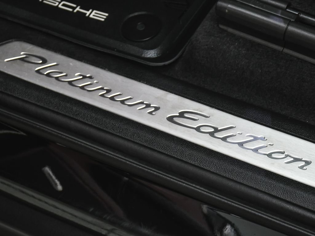 Used 2023 Porsche Cayenne Platinum Edition AWD/4WD image 12