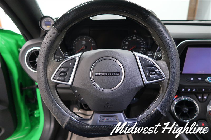 Used 2017 Chevrolet Camaro SS RWD image 31