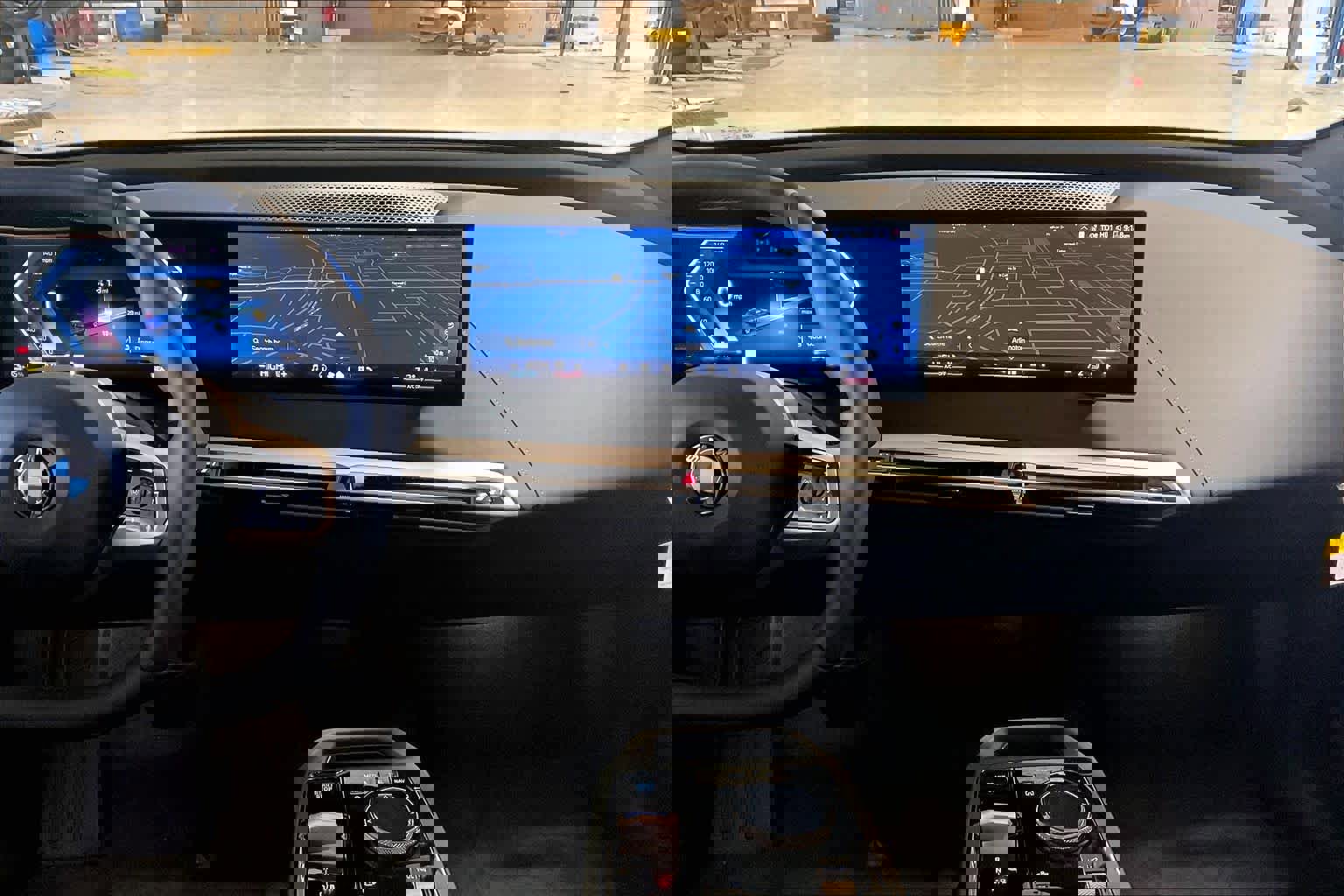 New 2026 BMW iX xDrive45 image 6