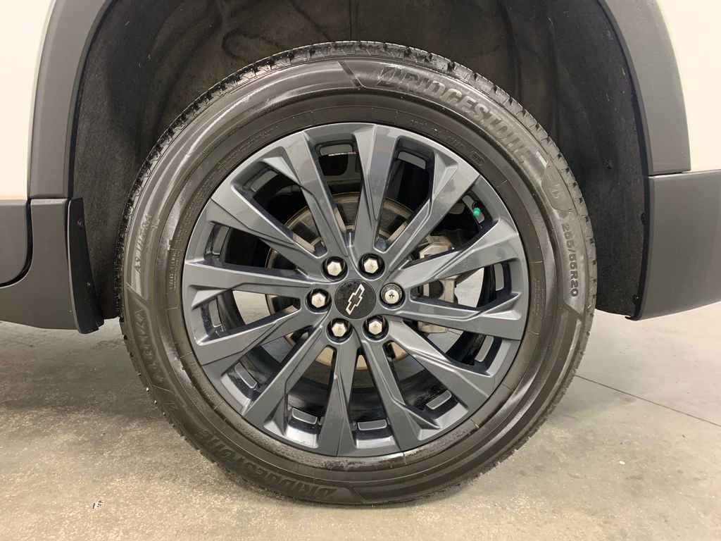 Used 2023 Chevrolet Traverse RS AWD/4WD image 5
