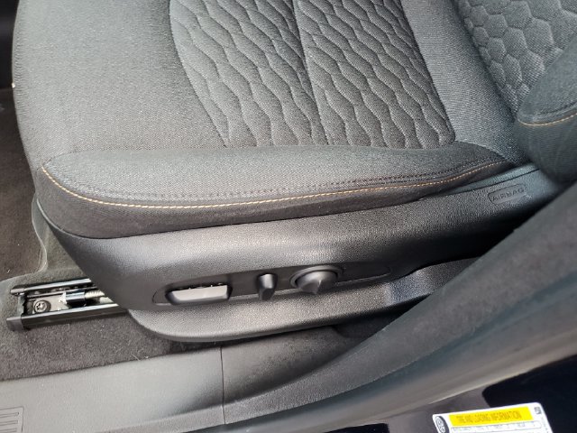 Used 2020 Chevrolet Equinox LT AWD/4WD image 18