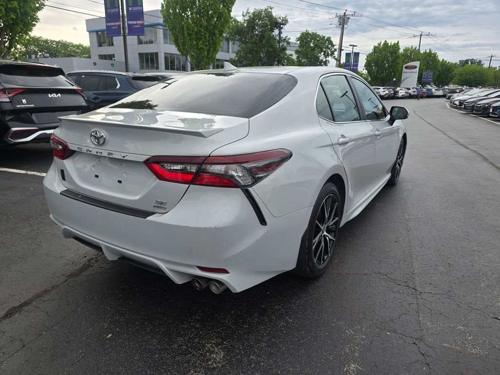 Used 2023 Toyota Camry SE w/ Cold Weather Package AWD/4WD image 7