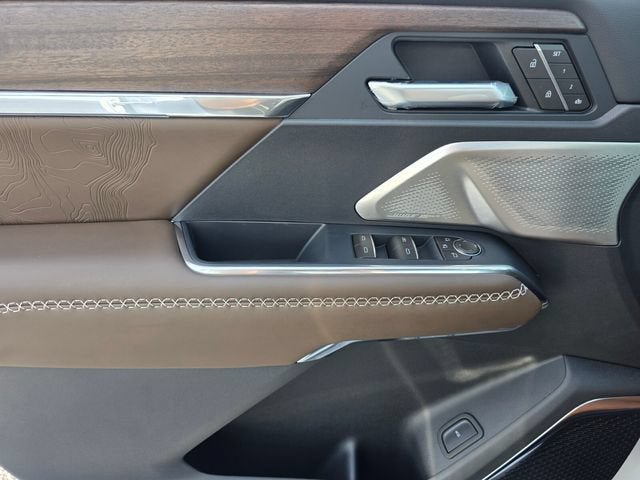 New 2026 GMC Acadia Denali Ultimate FWD image 32