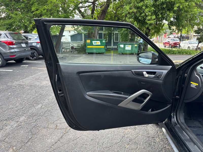 Used 2013 Hyundai Veloster Turbo w/ Ultimate Pkg FWD image 10