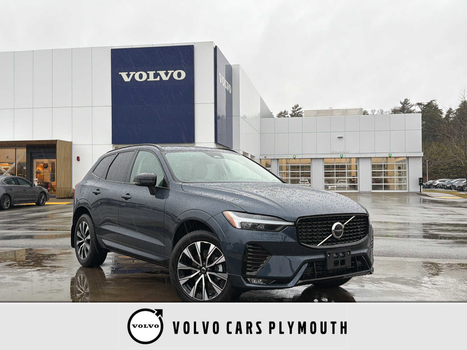 Used 2025 Volvo XC60 B5 Core w/ Protection Package Premier image 1