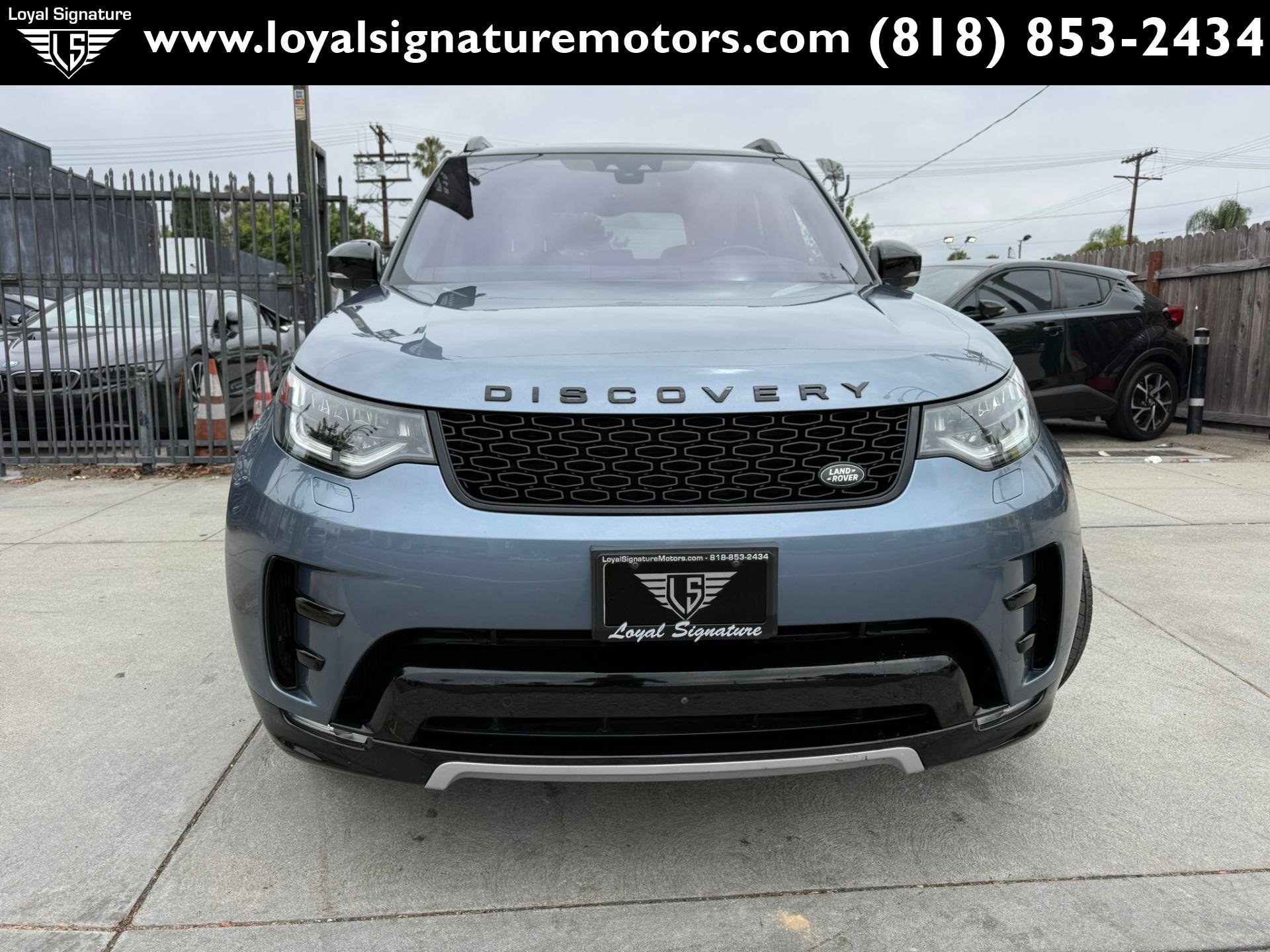 Used 2019 Land Rover Discovery HSE AWD/4WD image 2