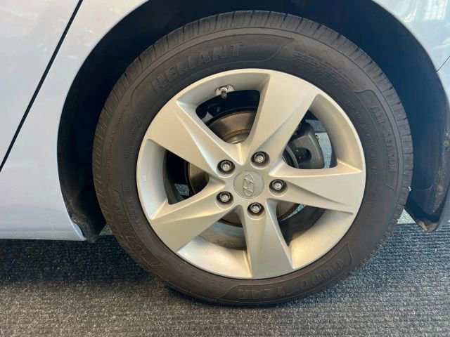 Used 2012 Hyundai Elantra GLS w/ Preferred Pkg 3 FWD image 14
