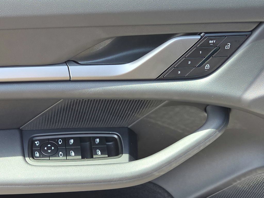 New 2026 Porsche Taycan AWD/4WD image 7