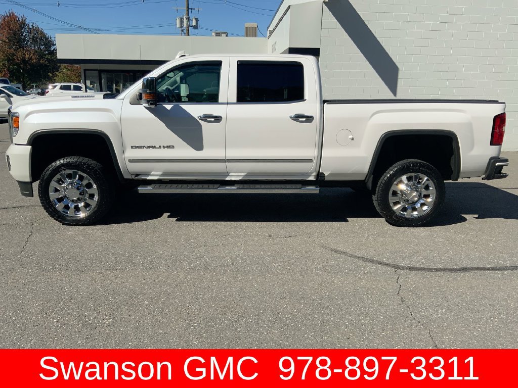 Certified 2019 GMC Sierra 2500 Denali w/ Duramax Plus Package AWD/4WD image 36