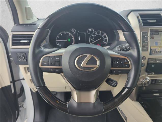 Used 2021 Lexus GX 460 Luxury w/ Accessory Package AWD/4WD image 12
