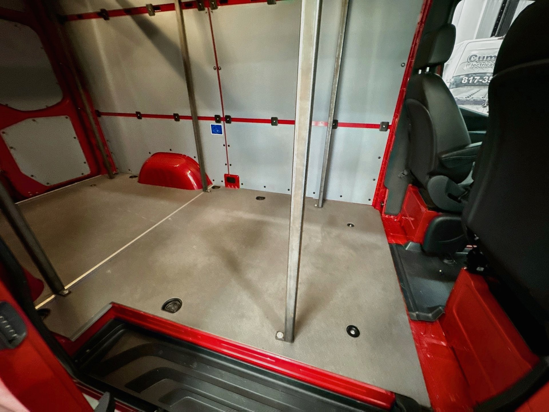Used 2020 Mercedes-Benz Sprinter 2500 image 24