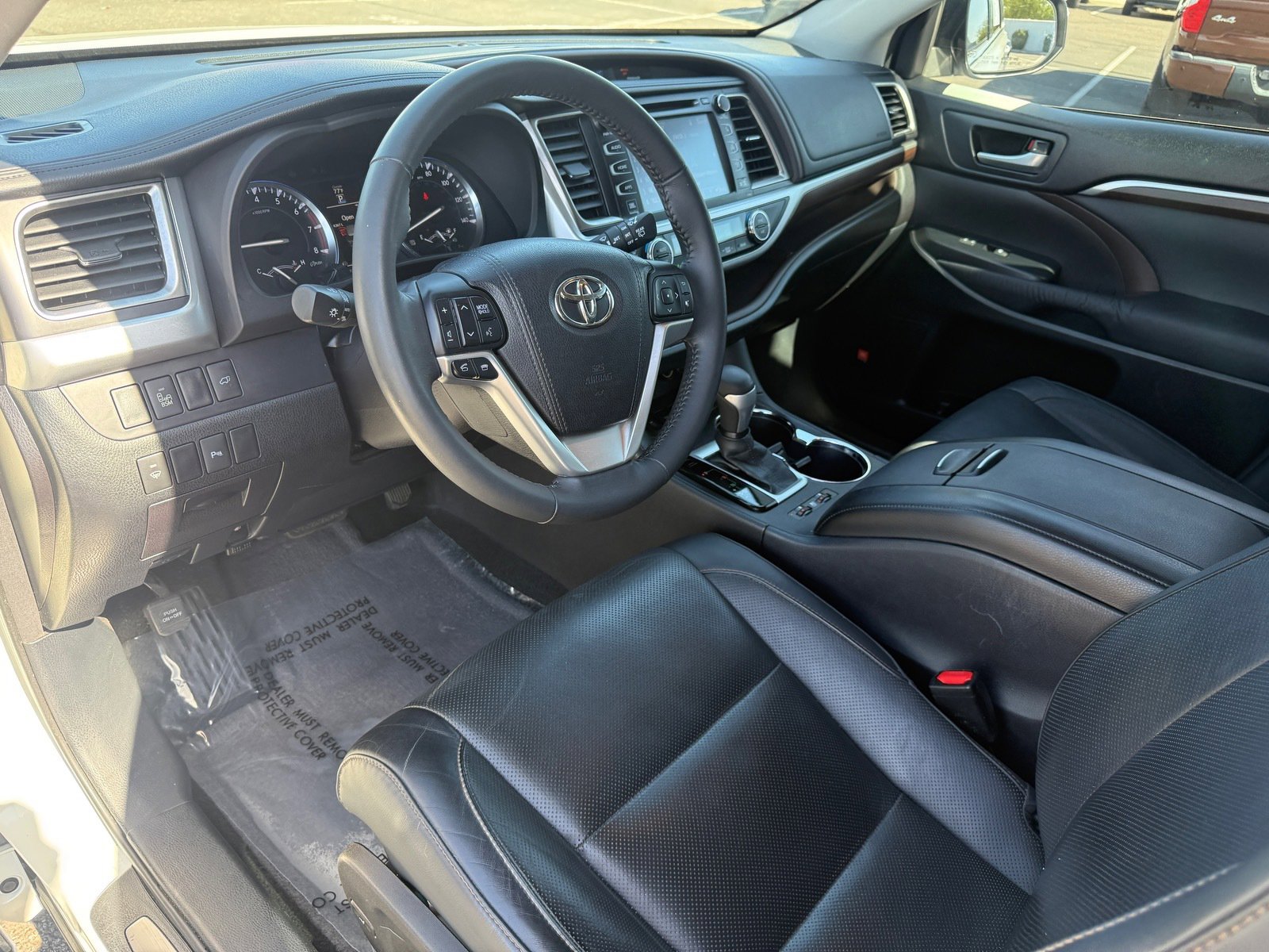 Used 2015 Toyota Highlander Limited FWD image 12