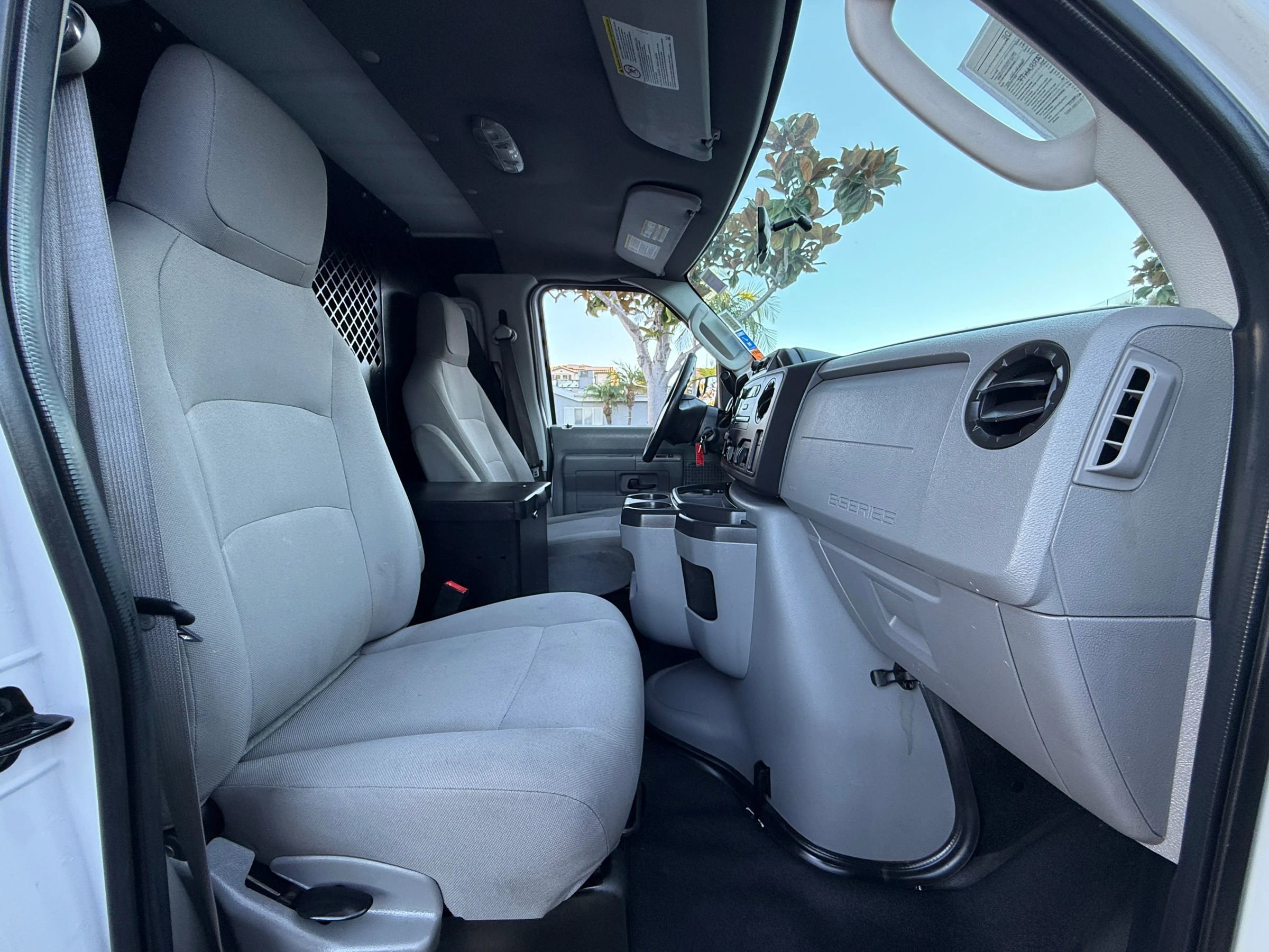 Used 2014 Ford E-150 and Econoline 150 w/ Power Group image 14