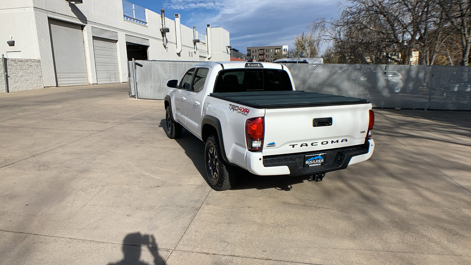 Used 2019 Toyota Tacoma TRD Off-Road image 3