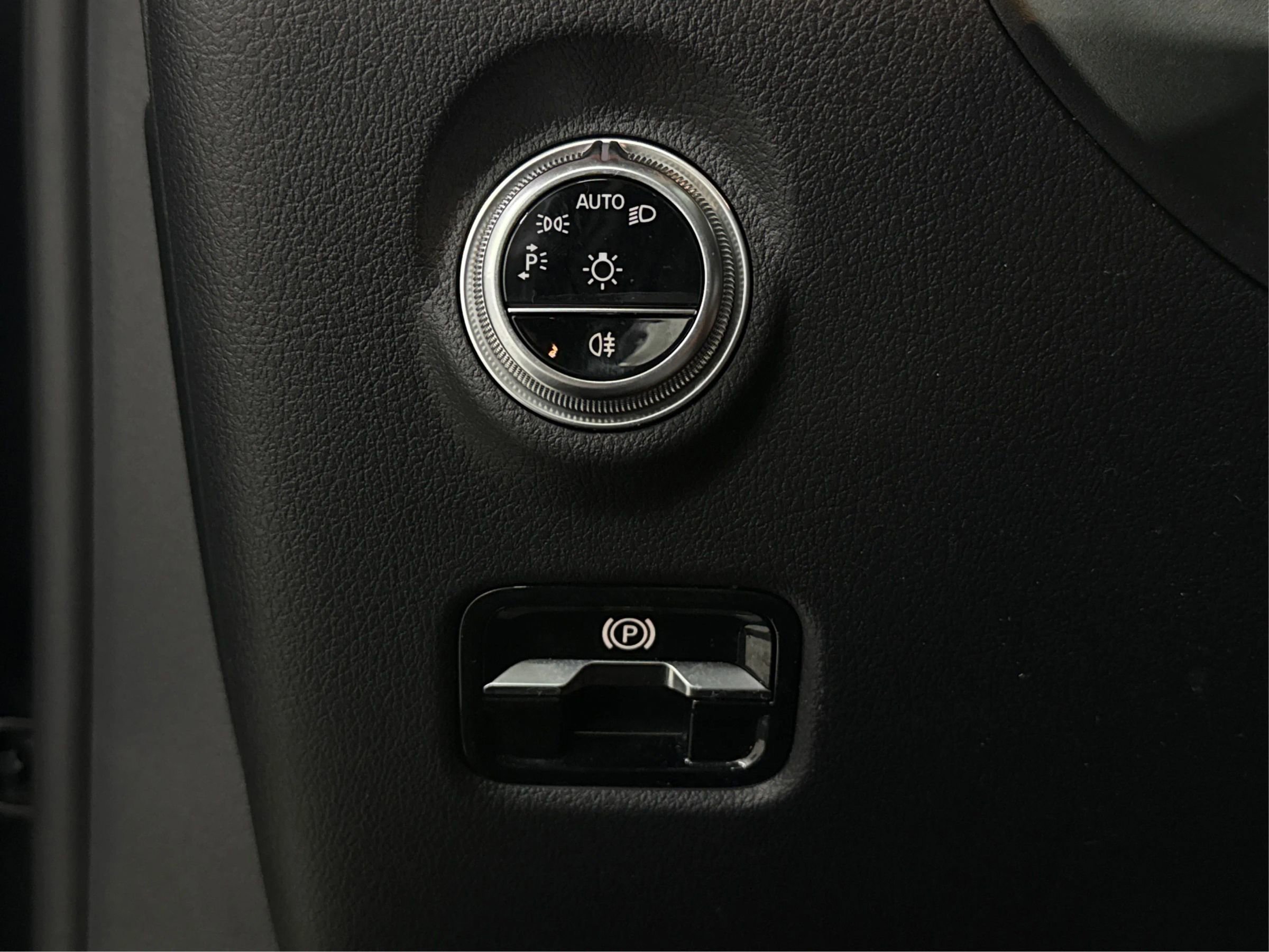 Used 2024 Mercedes-Benz C 43 AMG 4MATIC Sedan image 19