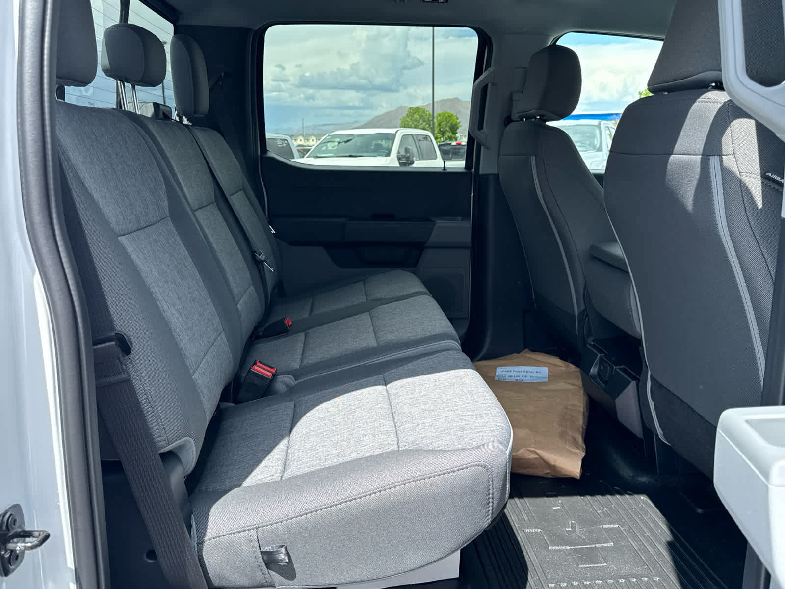 New 2026 Ford F550 4x4 Crew Cab Super Duty w/ XL Chrome Package image 16