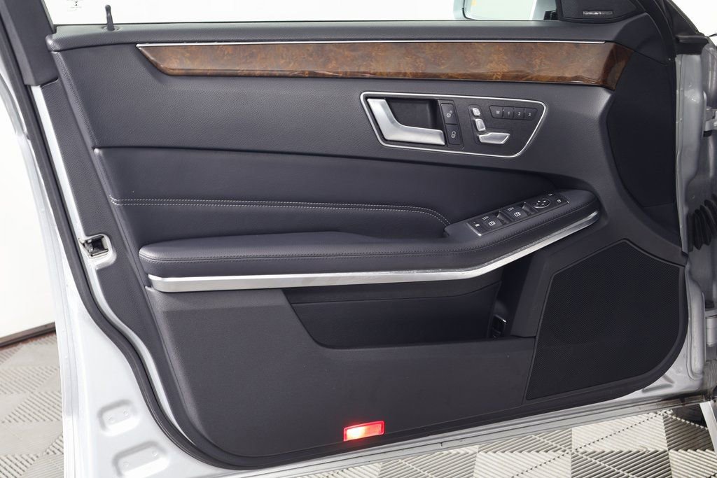 Used 2014 Mercedes-Benz E 350 Sedan image 12