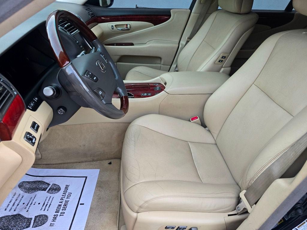 Used 2007 Lexus LS 460 RWD image 8