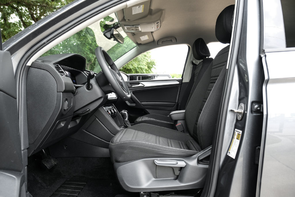 Used 2023 Volkswagen Tiguan S AWD/4WD image 41