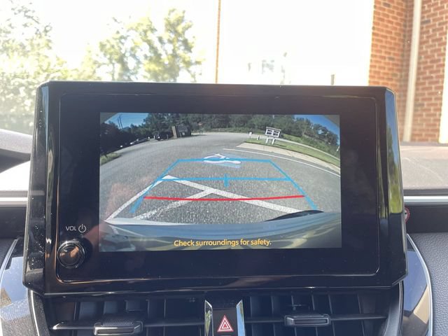 Used 2025 Toyota Corolla LE FWD image 17