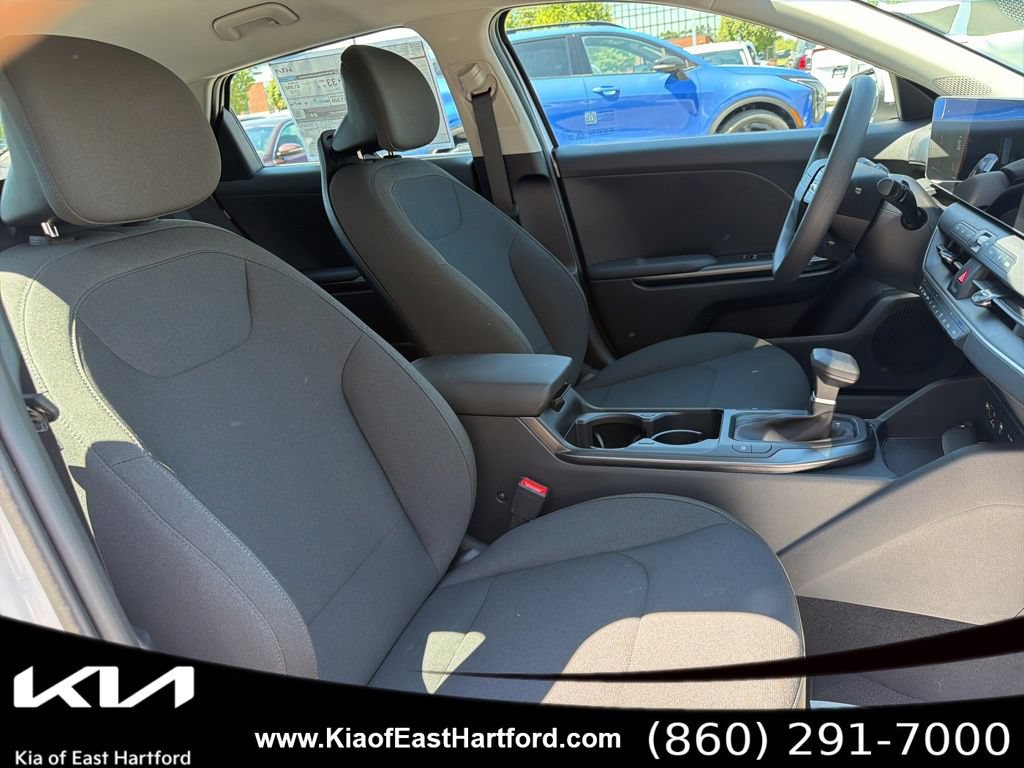 New 2026 Kia K4 FWD image 11