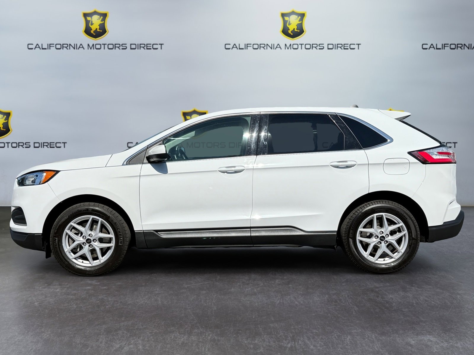 Used 2024 Ford Edge SEL AWD/4WD image 2