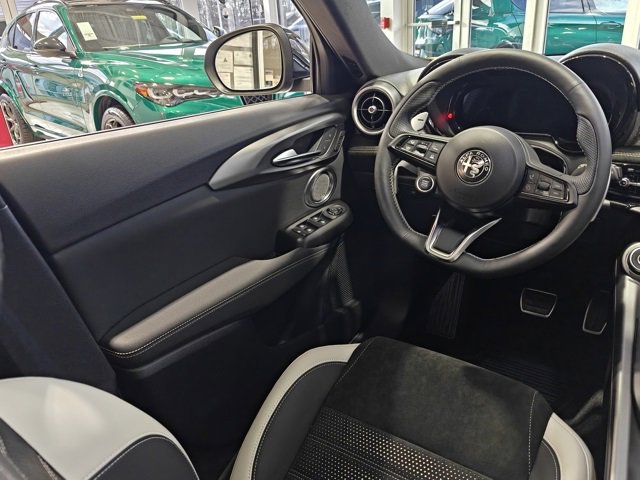 New 2026 Alfa Romeo Tonale w/ Active Assist Package image 38