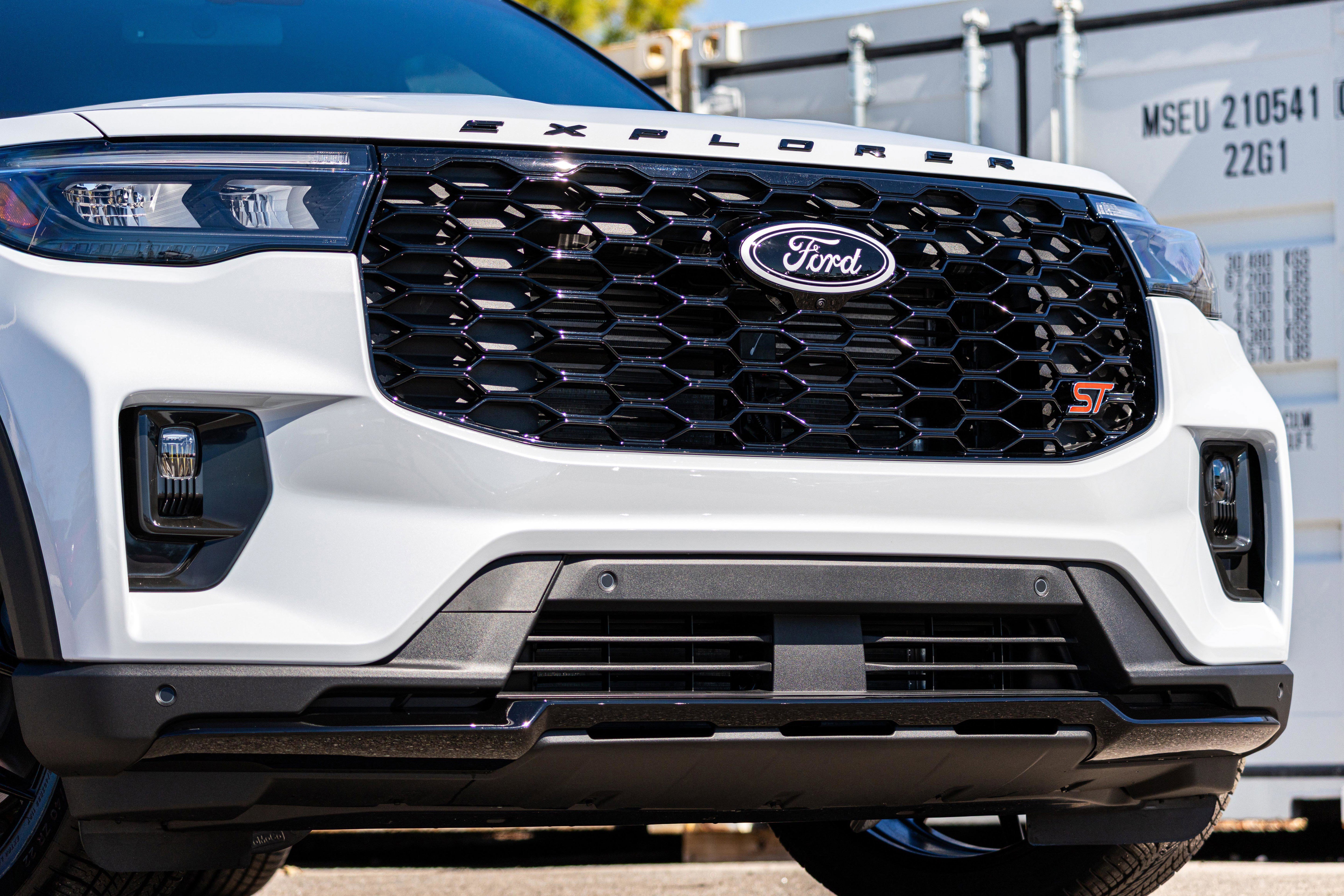 New 2026 Ford Explorer ST w/ Sun And Sound Package image 11