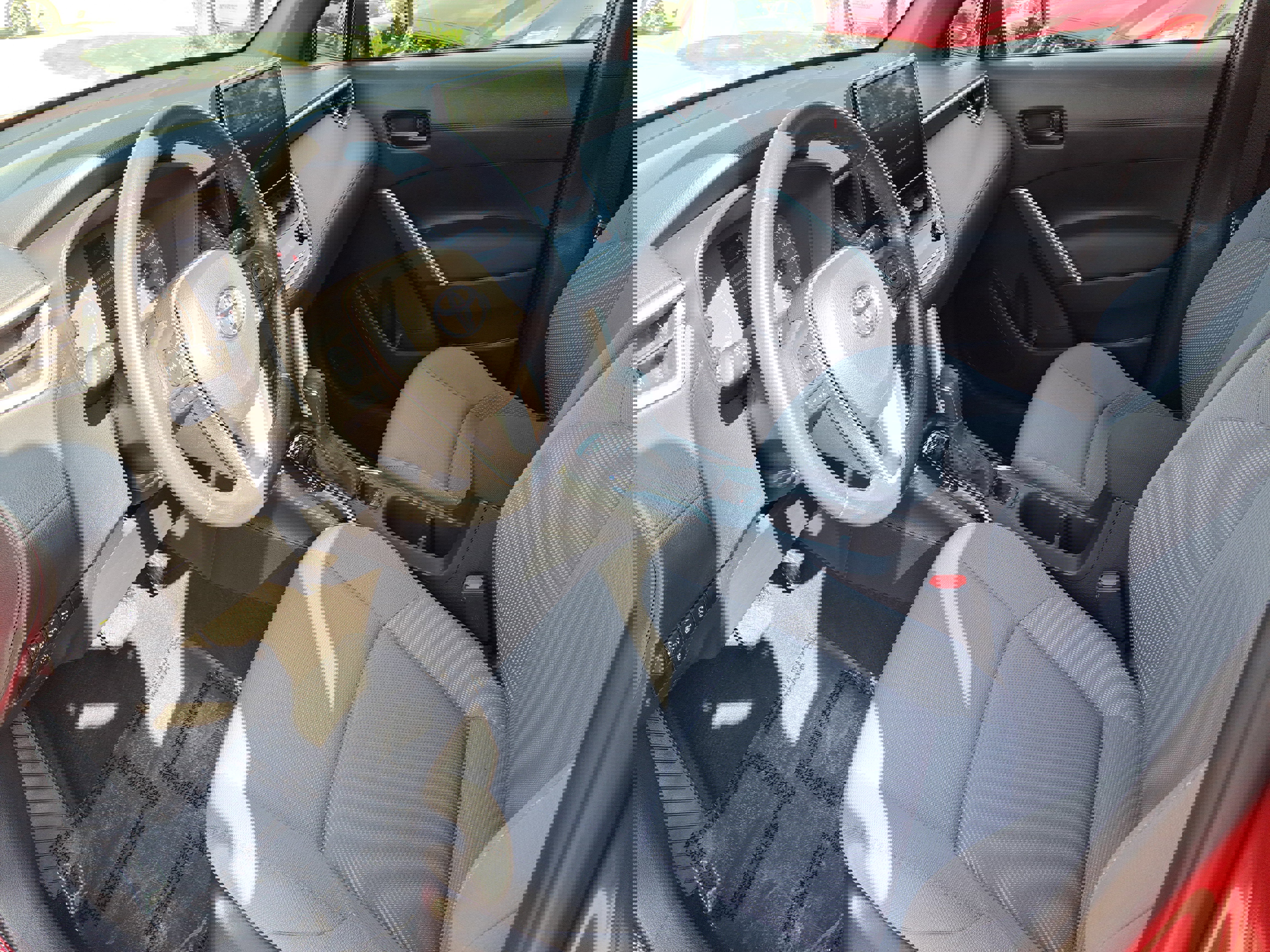 Used 2023 Toyota Corolla Cross SE image 10