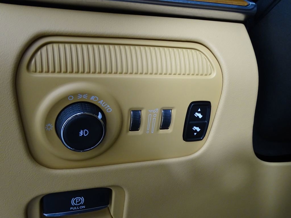 New 2024 Jeep Grand Wagoneer L Series III w/ Rear Seat Video Group 1 image 25