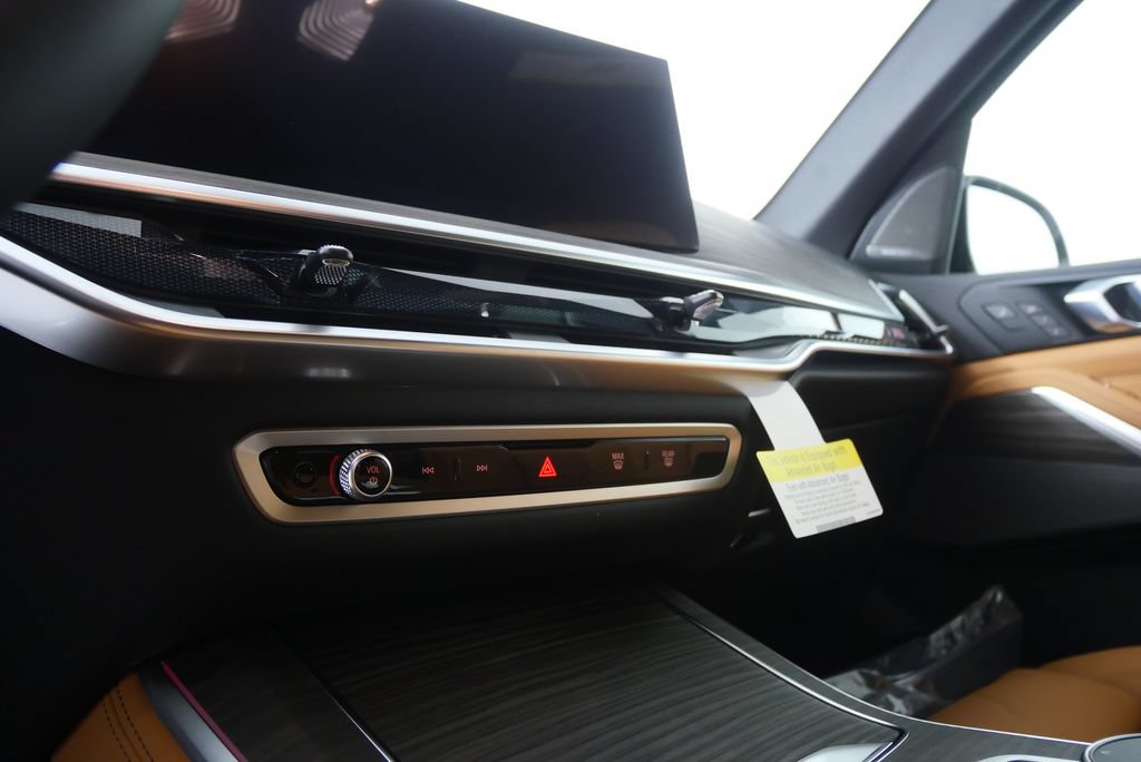 Used 2026 BMW X5 sDrive40i w/ M Sport Package RWD image 21